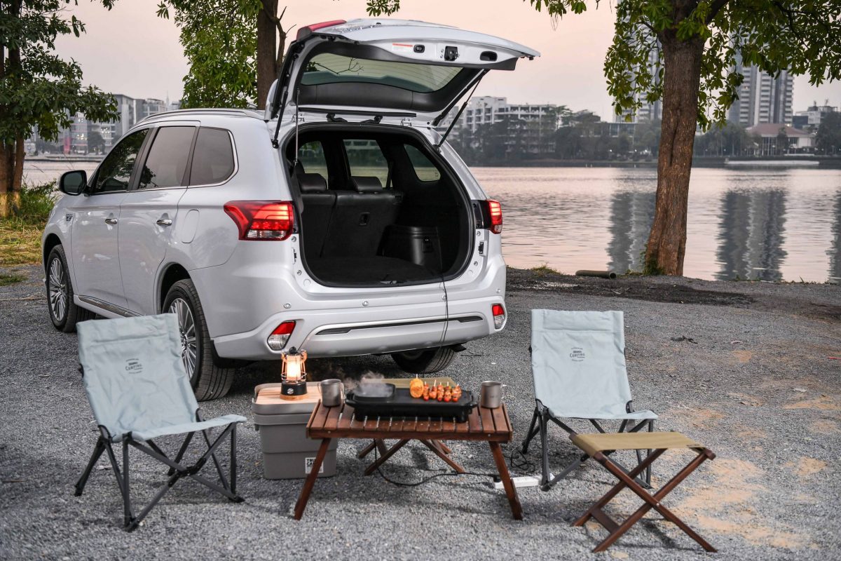 มิตซูบิชิ เอาท์แลนเดอร์ พีเอชอีวี ผู้นำรถเอสยูวีแบบปลั๊กอินไฮบริดที่ขายดีที่สุดในยุโรปปี 2563