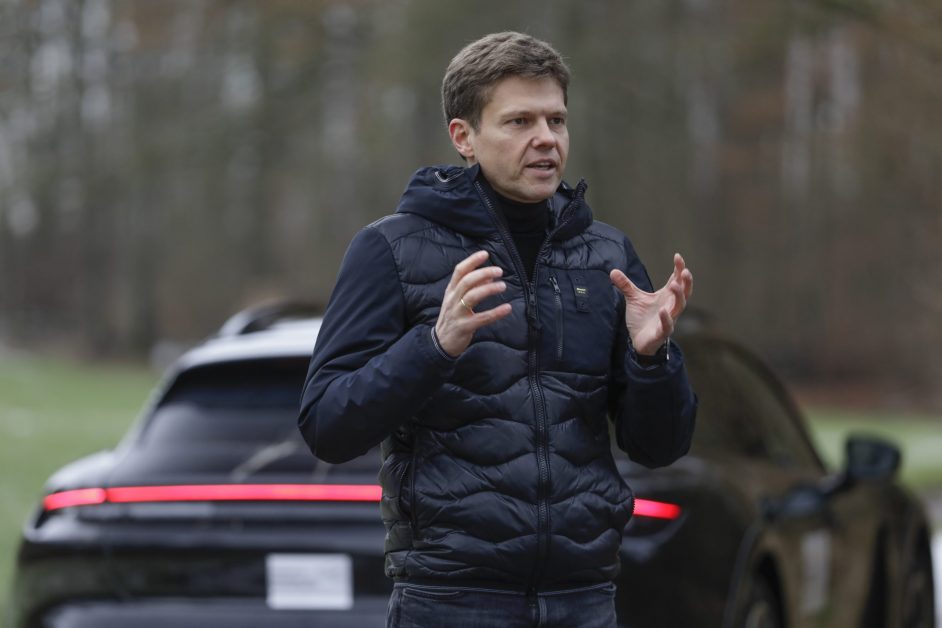 บทพิสูจน์ยนตรกรรมอเนกประสงค์: โปรแกรมทดสอบ ปอร์เช่ ไทคานน์ ครอส ทัวริสโม ใหม่ (The new Porsche Taycan Cross Turismo)