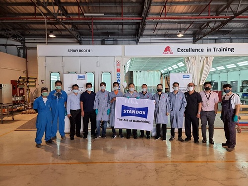 ผลิตภัณฑ์สีพ่นรถยนต์แบรนด์ สแตนดอกซ์ (Standox) จาก แอ็กซอลตา (Axalta) ได้รับความไว้วางใจจาก เมอร์เซเดส-เบนซ์ ประเทศไทย ตอกย้ำมาตรฐานสีพ่นรถยนต์ระดับโลก