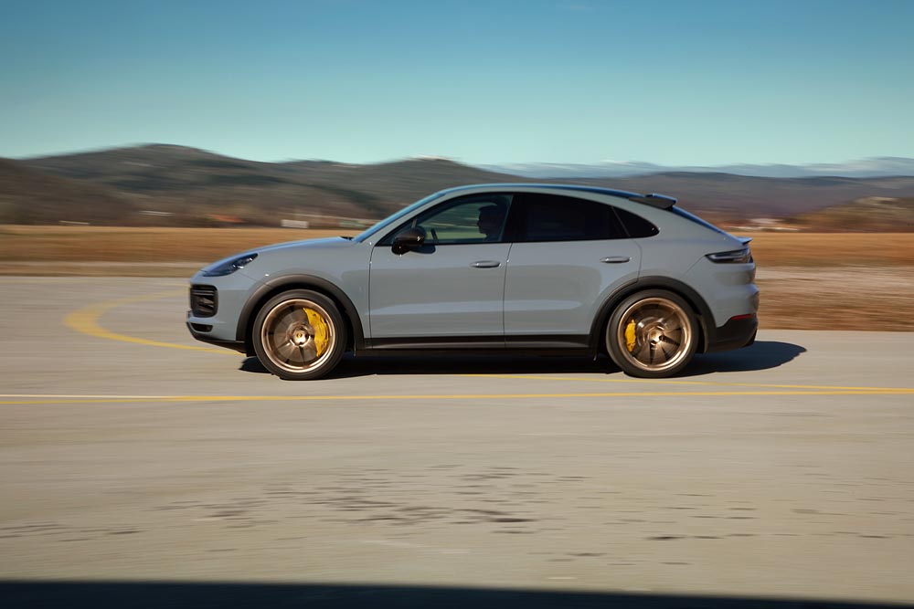 รถสปอร์ตฮีโร่ ปอร์เช่ คาเยนน์ เทอร์โบ จีที ใหม่ (The new Cayenne Turbo GT)